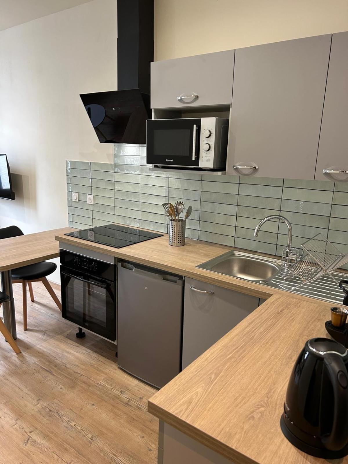 L Oustalet Apartment กัสเตลโนดารี ภายนอก รูปภาพ
