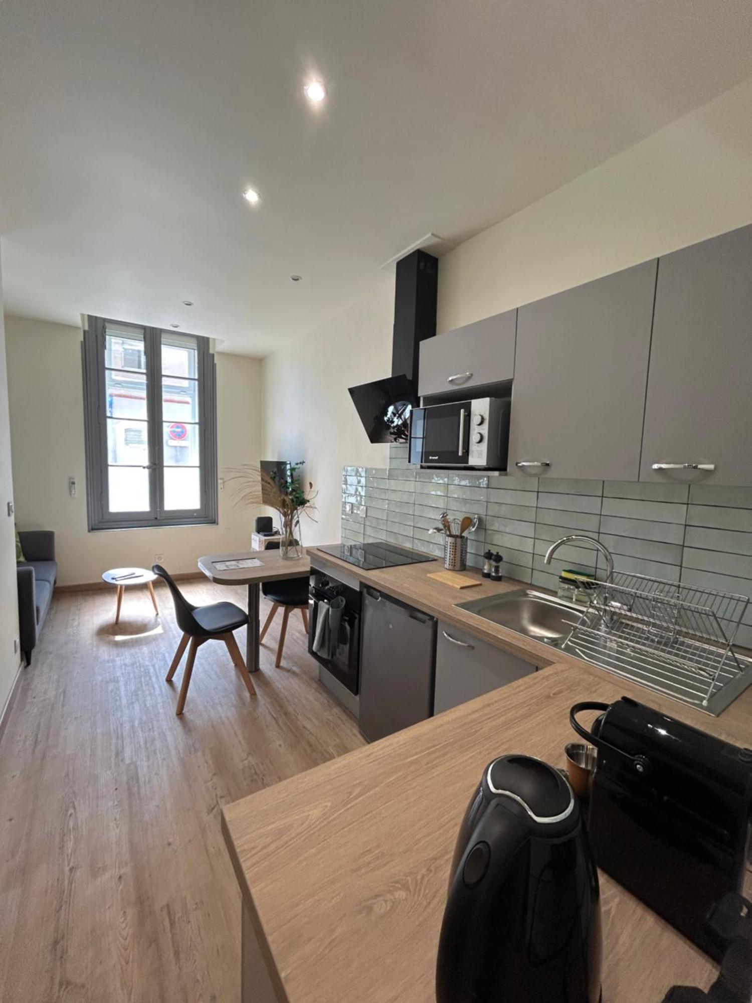 L Oustalet Apartment กัสเตลโนดารี ภายนอก รูปภาพ